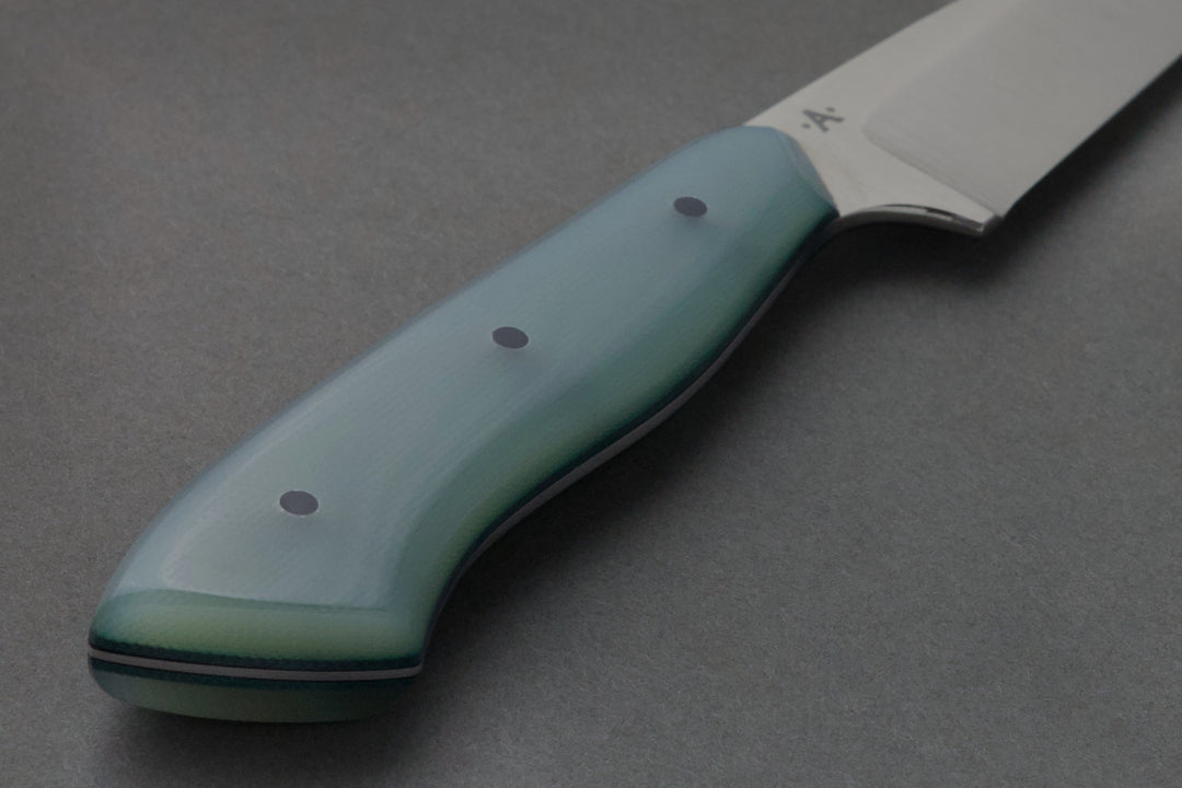 105 mm Stainless Steel Drop Point - G10, handle close-up