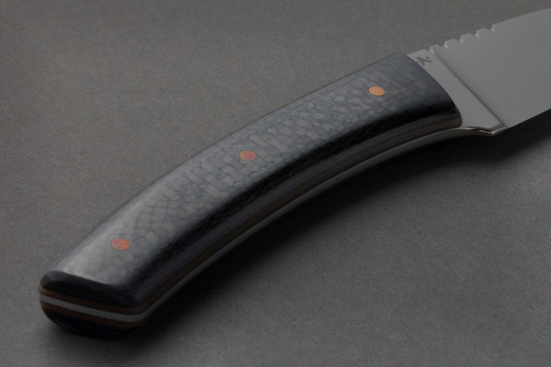 75 mm Stainless Steel Drop Point - Carbon Fiber, handle close-up