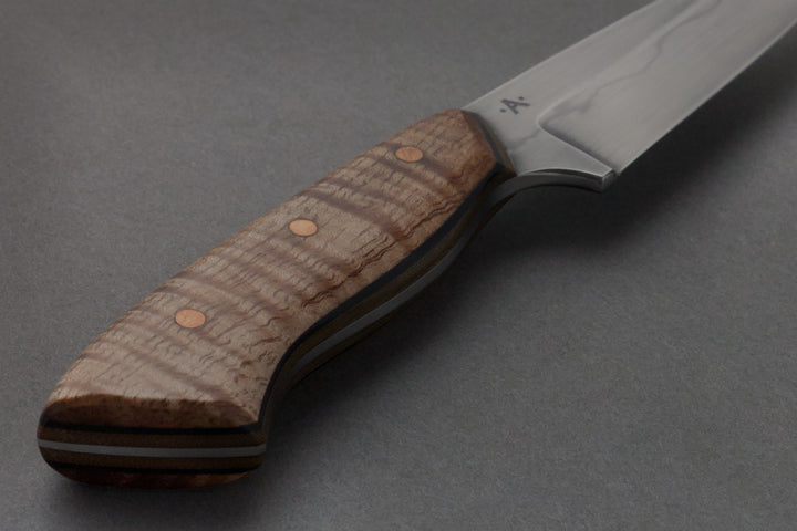 90 mm Carbon Steel Drop Point - Koa, handle close-up